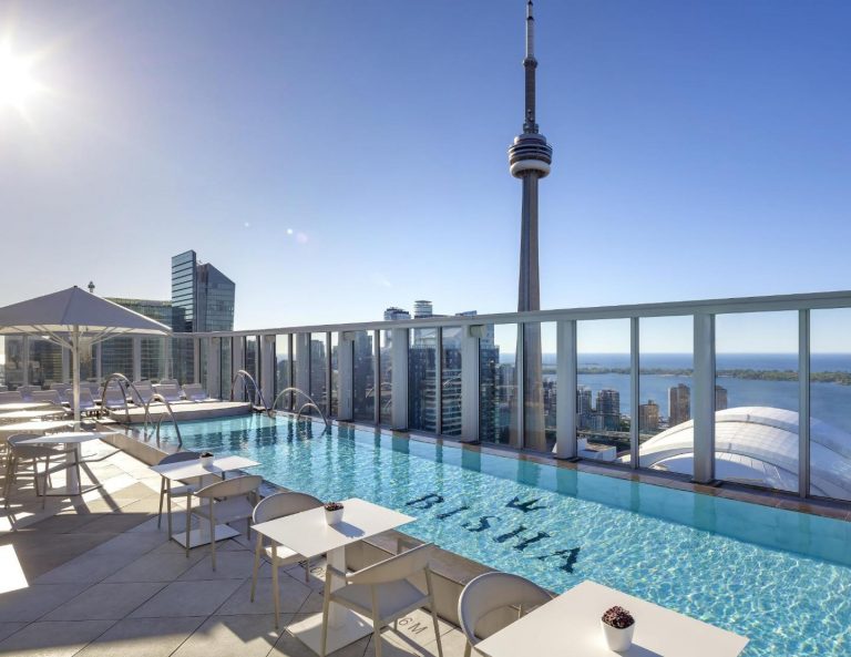 Top 10 Best Hotels in Toronto