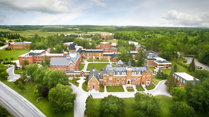 Bishop’s University-Top Quebec Colleges 